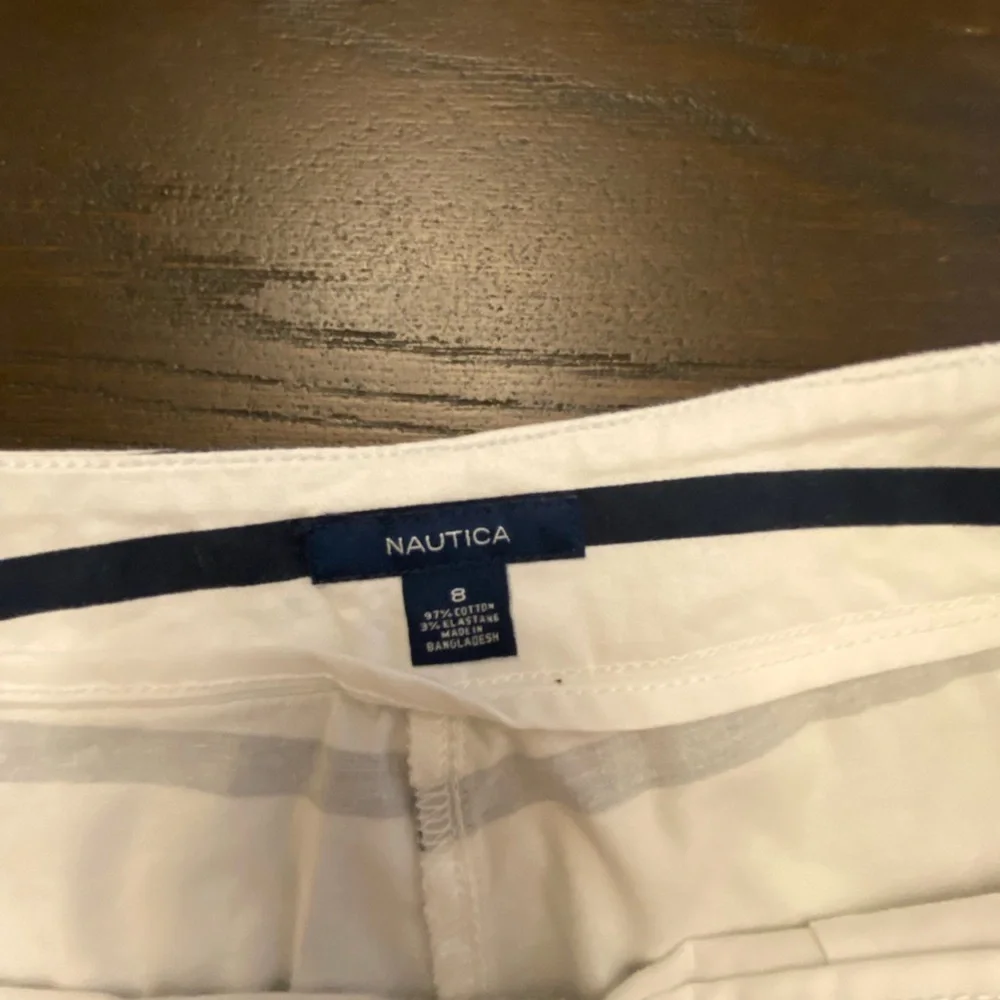 Nautica Women's White and Black Striped Shorts, Size 8 - Picture 3 of 4